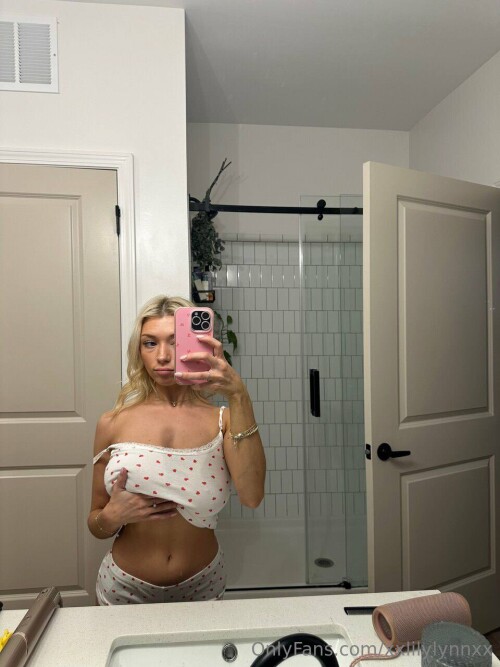 xxsarabrooksxx | sarabrooks444 | xxlilylynnxx Nude Leaked Onlyfans Photo xxsarabrooksxx | sarabrooks444 | xxlilylynnxx Nude Leaked Onlyfans Photo