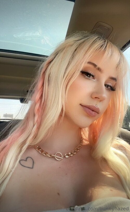Bunnyxhazed - EveeLaurynn Nude Leaked Onlyfans Photo Bunnyxhazed - EveeLaurynn Nude Leaked Onlyfans Photo
