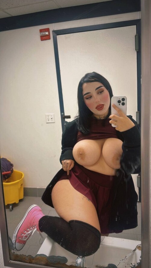 Vontriergirl Nude Leaked Onlyfans Photo