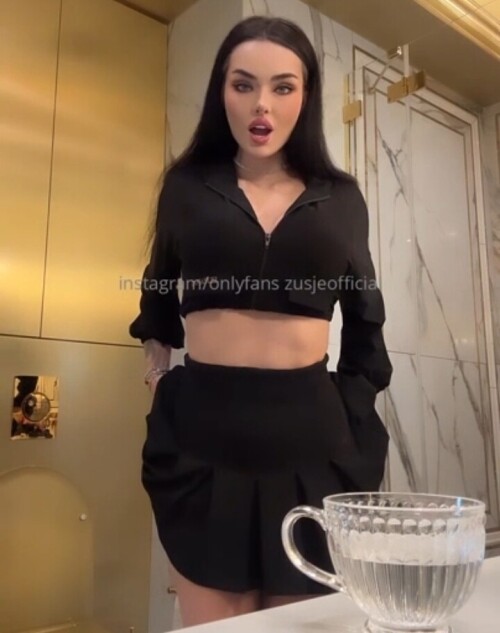Zusje Nude Leaked Onlyfans Photo Zusje Nude Leaked Onlyfans Photo