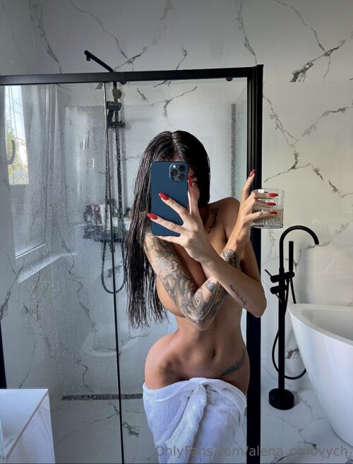 Alena Omovych Nude Leaked Onlyfans Photo