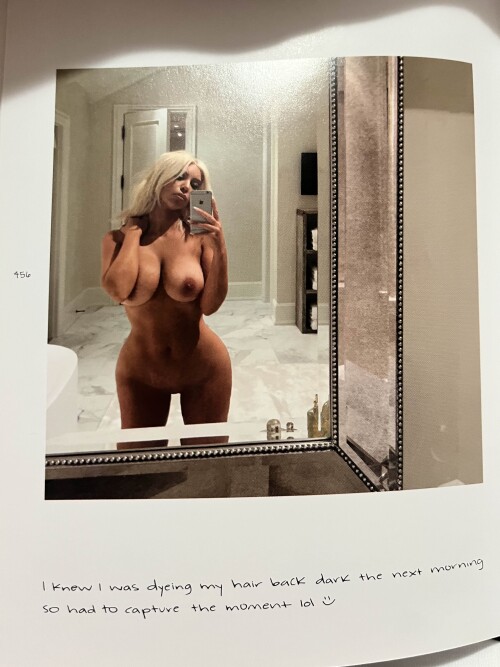 Kim Kardashian Photo 1