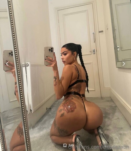 Chloe Saxon Nude Leaked Onlyfans Photo Chloe Saxon Nude Leaked Onlyfans Photo