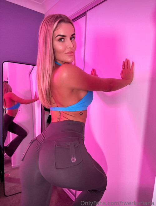 twerkariana / arianarose Nude Leaked Onlyfans Photo twerkariana / arianarose Nude Leaked Onlyfans Photo
