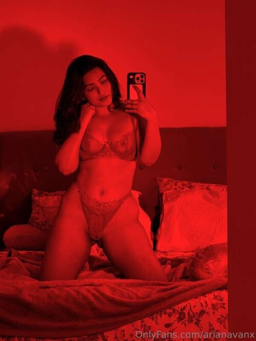 ArianaVanX Nude Leaked Onlyfans Photo ArianaVanX Nude Leaked Onlyfans Photo