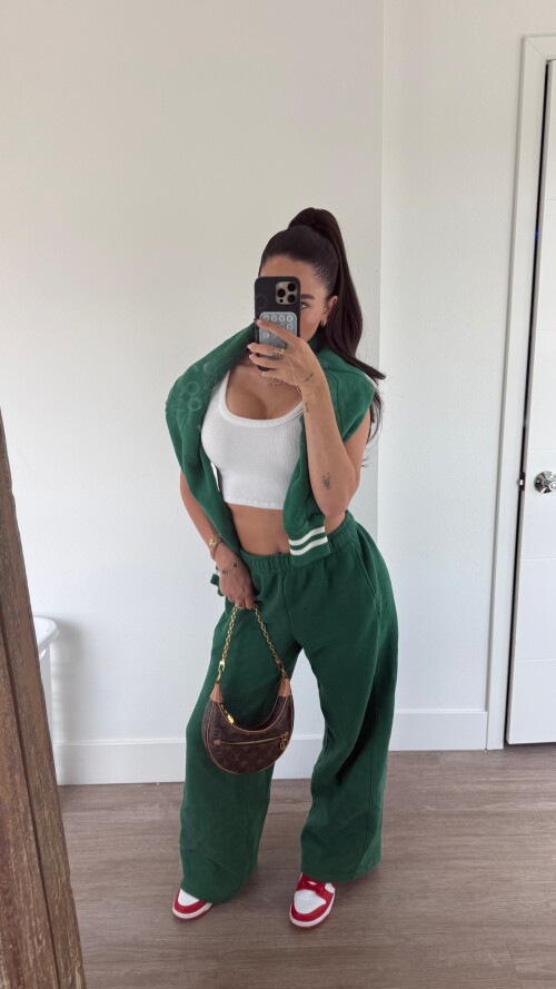 Gigi Papasavvas Nude Leaked Onlyfans Photo Gigi Papasavvas Nude Leaked Onlyfans Photo
