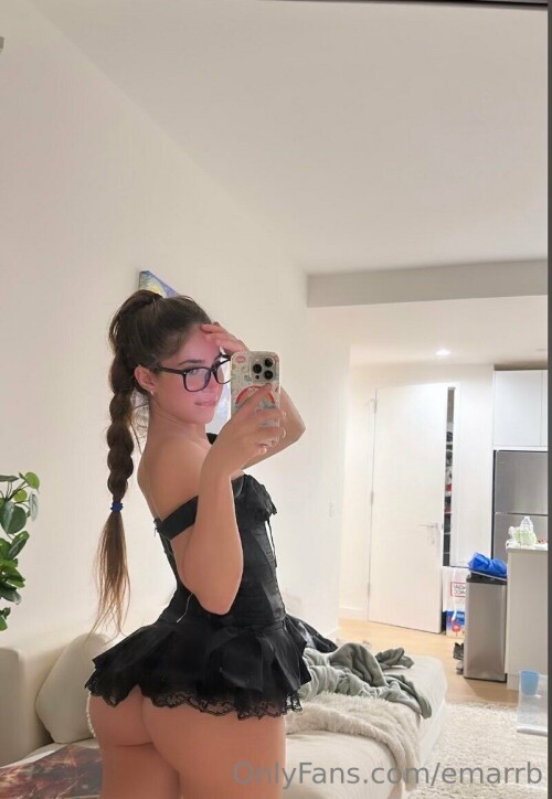 Emarr B | emarrb Nude Leaked Onlyfans Photo Emarr B | emarrb Nude Leaked Onlyfans Photo