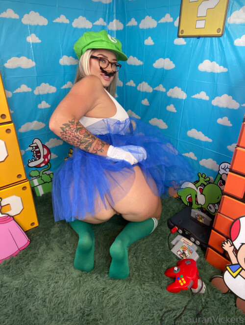 Lauran Vickers - lauranvickers Nude Leaked Onlyfans Photo Lauran Vickers - lauranvickers Nude Leaked Onlyfans Photo