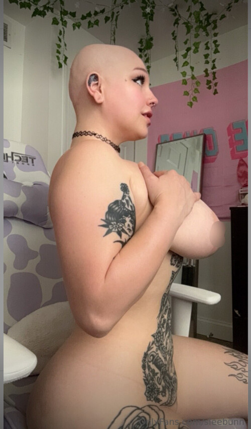 Holobunny69 / Sleebunn Nude Leaked Onlyfans Photo Holobunny69 / Sleebunn Nude Leaked Onlyfans Photo