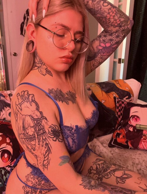 Kungfoy/Emily Foy Nude Leaked Onlyfans Photo Kungfoy/Emily Foy Nude Leaked Onlyfans Photo