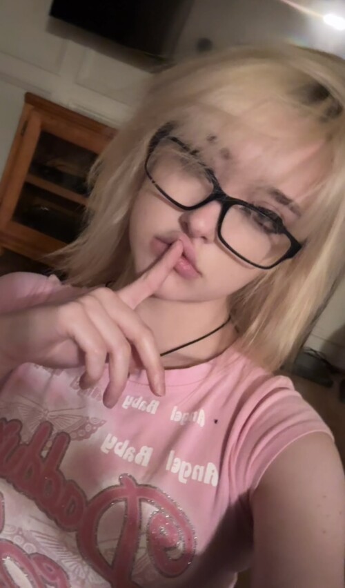 ItsNotDatSrs | Notdatsrs | liz | lilredvlvt Nude Leaked Onlyfans Photo ItsNotDatSrs | Notdatsrs | liz | lilredvlvt Nude Leaked Onlyfans Photo