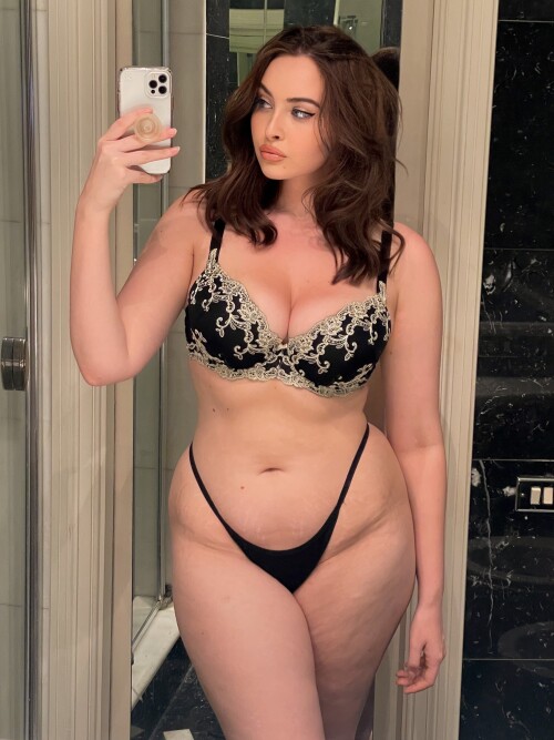 Erinmhk Nude Leaked Onlyfans Photo Erinmhk Nude Leaked Onlyfans Photo