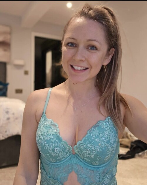 Beckynurse / beckyxxoo / naughty.nurse.becky Nude Leaked Onlyfans Photo