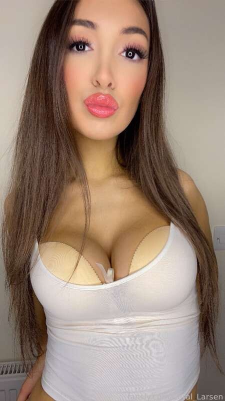 Coral Larsen Nude Leaked Onlyfans Photo Coral Larsen Nude Leaked Onlyfans Photo