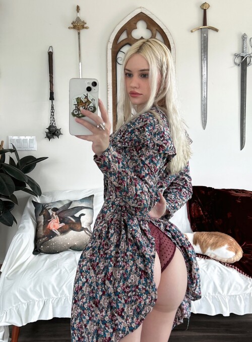 Swordgirlfriend/b.r.e.y Nude Leaked Onlyfans Photo Swordgirlfriend/b.r.e.y Nude Leaked Onlyfans Photo