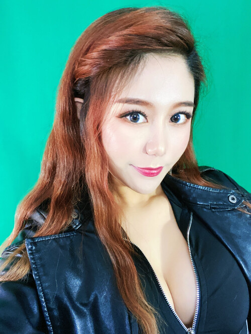 Uying / Yui ASMR Nude Leaked Onlyfans Photo Uying / Yui ASMR Nude Leaked Onlyfans Photo