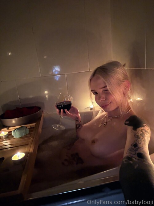 babyfooji / peachtot Nude Leaked Onlyfans Photo