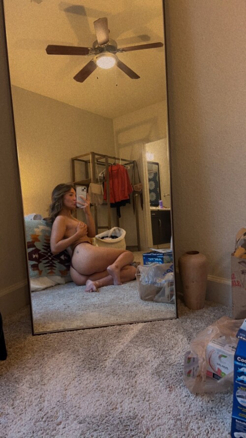 Nikki_444 Nude Leaked Onlyfans Photo Nikki_444 Nude Leaked Onlyfans Photo