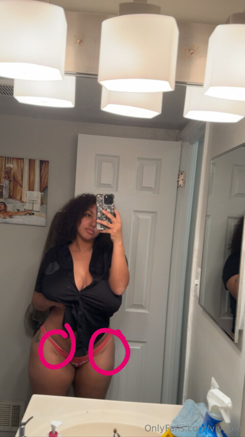 Vivypie/Vivyen turrini Nude Leaked Onlyfans Photo