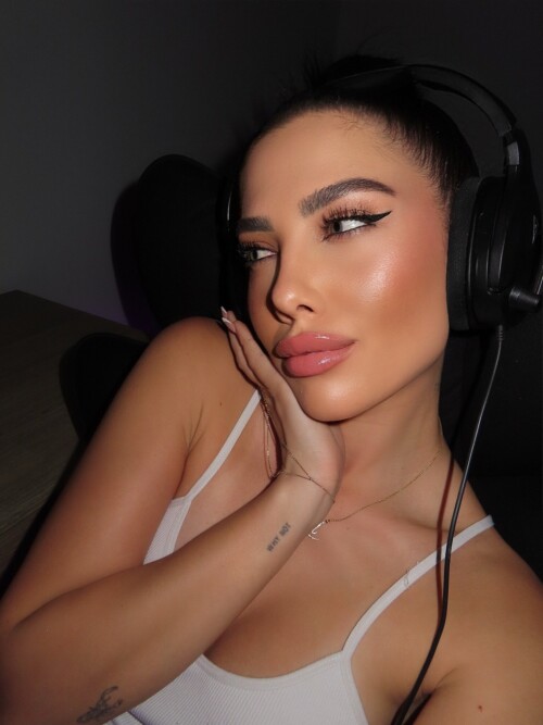 Gigi Papasavvas Nude Leaked Onlyfans Photo Gigi Papasavvas Nude Leaked Onlyfans Photo