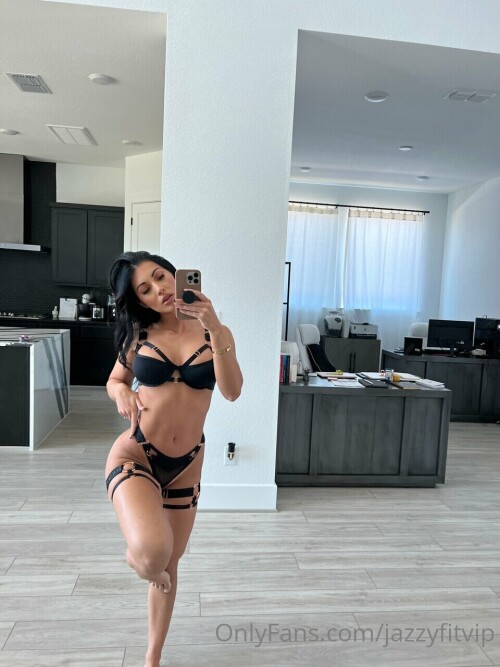 Jazmin Pineda (Jazzyfit) Nude Leaked Onlyfans Photo