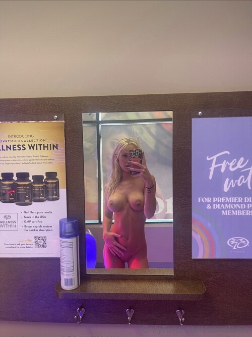 Lexie Wilcox & Lanie Wilcox / xoxolexie & xoxolanie Nude Leaked Onlyfans Photo