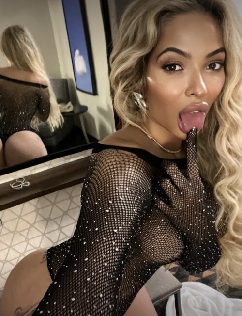 Stephanie Santiago / Stephsdope Nude Leaked Onlyfans Photo Stephanie Santiago / Stephsdope Nude Leaked Onlyfans Photo