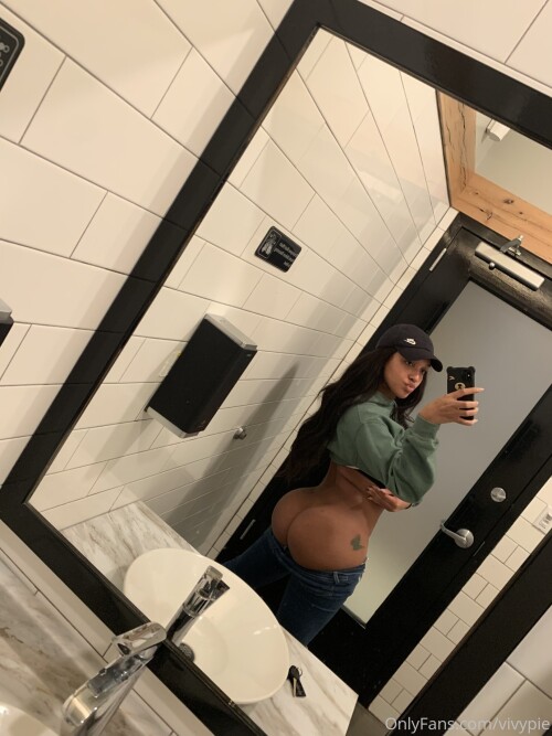 Vivypie/Vivyen turrini Nude Leaked Onlyfans Photo