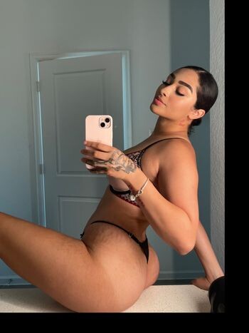 baddgirlriri/BoricuaMami Nude Leaks OnlyFans - Fapshots