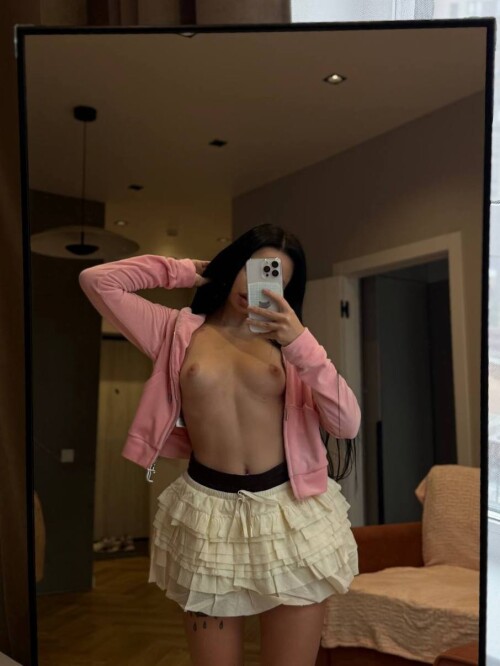 liroshka / lirka Nude Leaked Onlyfans Photo liroshka / lirka Nude Leaked Onlyfans Photo