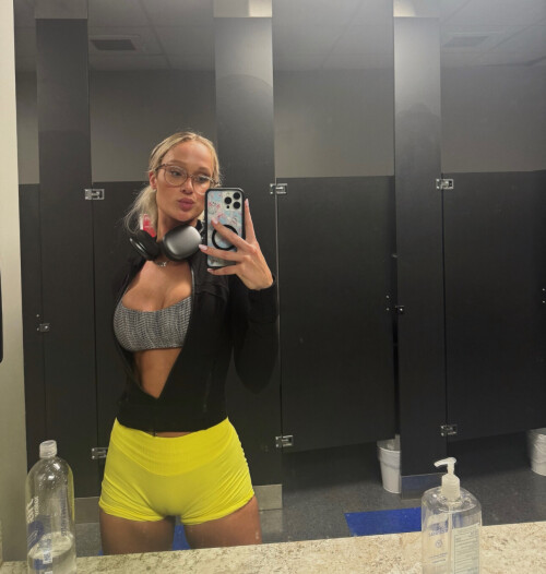 Lexie Wilcox & Lanie Wilcox / xoxolexie & xoxolanie Nude Leaked Onlyfans Photo