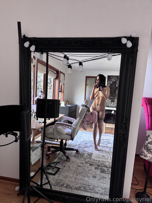 xxpussyriotxx | nadya tolokonnikova Nude Leaked Onlyfans Photo xxpussyriotxx | nadya tolokonnikova Nude Leaked Onlyfans Photo