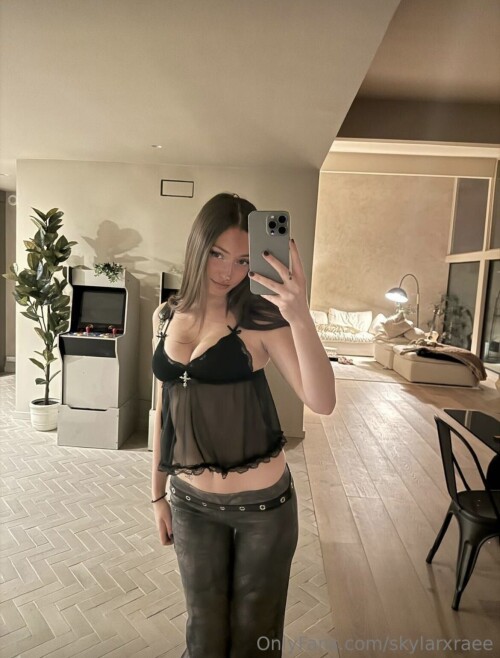 Lacy Lotus - Skylarxrae Nude Leaked Onlyfans Photo Lacy Lotus - Skylarxrae Nude Leaked Onlyfans Photo