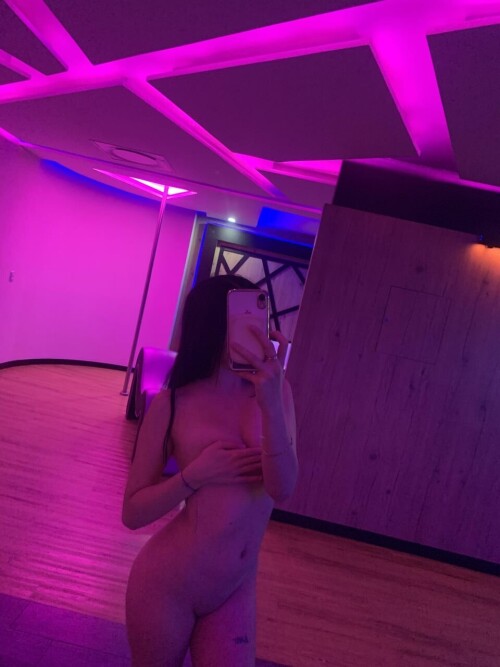 Fuckoffvale / valentinarom Nude Leaked Onlyfans Photo Fuckoffvale / valentinarom Nude Leaked Onlyfans Photo