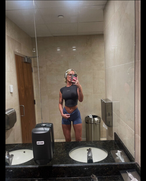Lexie Wilcox & Lanie Wilcox / xoxolexie & xoxolanie Nude Leaked Onlyfans Photo