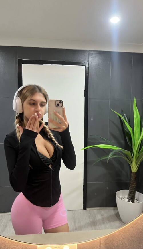 lilluvskitty - lilymountainnn Nude Leaked Onlyfans Photo lilluvskitty - lilymountainnn Nude Leaked Onlyfans Photo