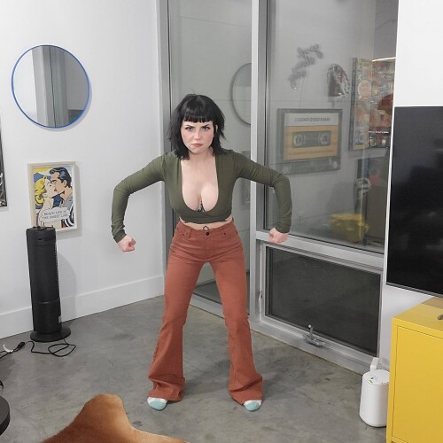 I_m-still-getting-used-to-the-black-hair-but-I_ll-never-grow-tired-of-the-baby-bangs--_Does-this-haircut-make-me-look-more-like-Nico-Robin_HEIC_1b06855b88957d32e.jpg