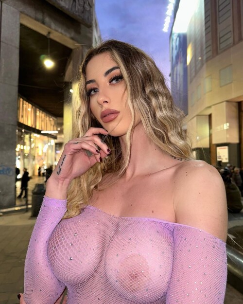 Ins_-141419377035b1c332ba600e7d.jpg