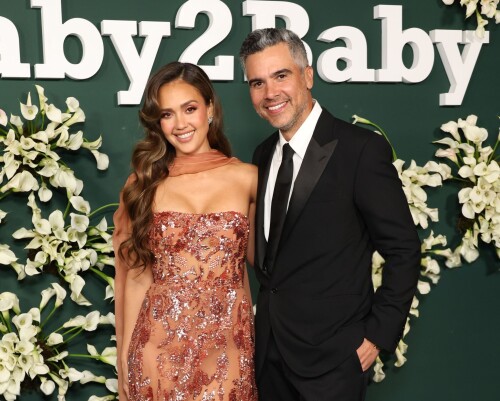 Jessica_Alba_at_2024_Baby2Baby_Gala_in_Los_Angeles_11-09-2024__52_ae6a1e891a1e9208.jpg