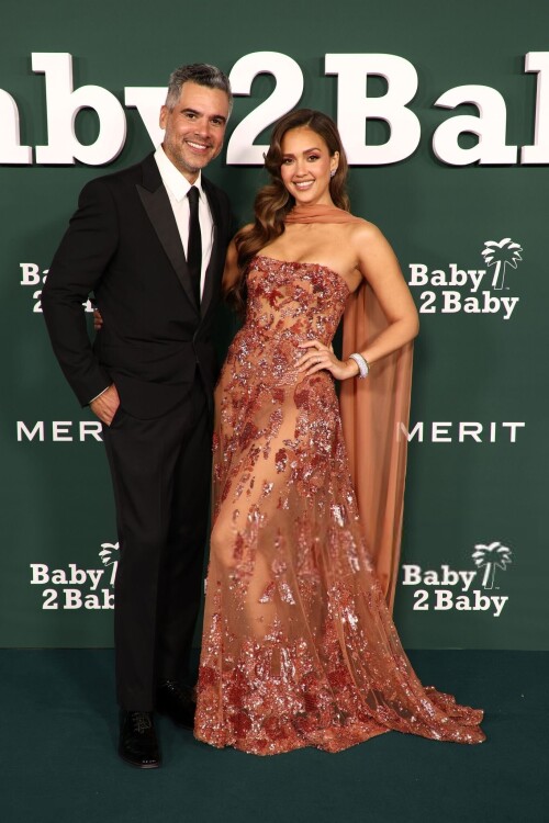 Jessica_Alba_at_2024_Baby2Baby_Gala_in_Los_Angeles_11-09-2024__61_7459597857c2458d.jpg