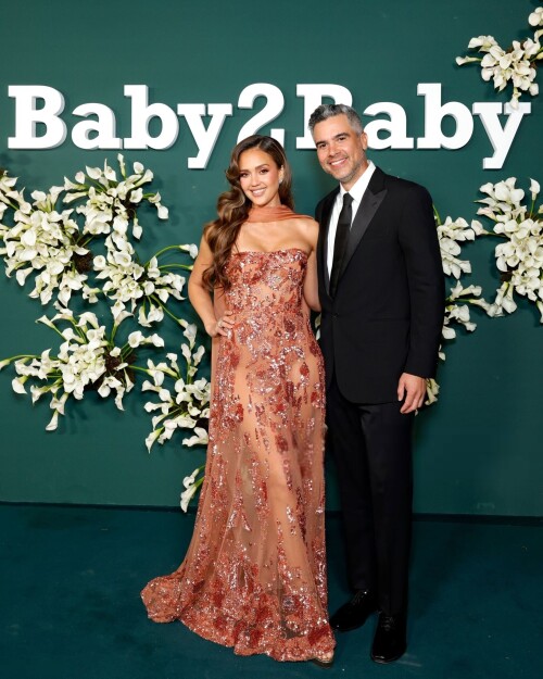 Jessica_Alba_at_2024_Baby2Baby_Gala_in_Los_Angeles_11-09-2024__63_87bc49e9dd7f938d.jpg