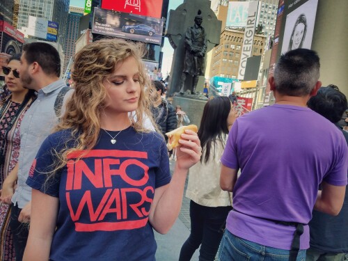 KaitMarieox-1127373558685024256-20190511_204256-img1e7d2a1e062b8b30e.jpg