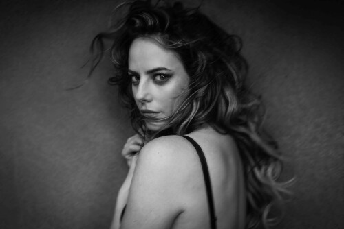 Kaya-Scodelario---Fault-5d7709cd020bf4fb1.jpg