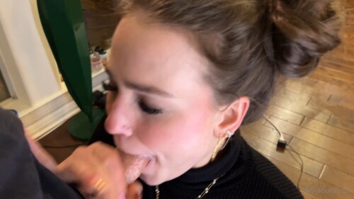 KaylaButternut.ExplicitSextape.mp4_snapshot_02.40_2024.05.28_02.07.4444ba466b445e1533.jpg