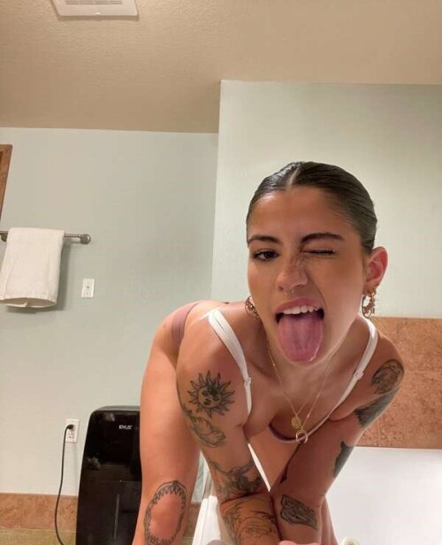 Lunariaxlee - shark.bae - kyliemaelyn Nude Leaked Onlyfans Photo Lunariaxlee - shark.bae - kyliemaelyn Nude Leaked Onlyfans Photo