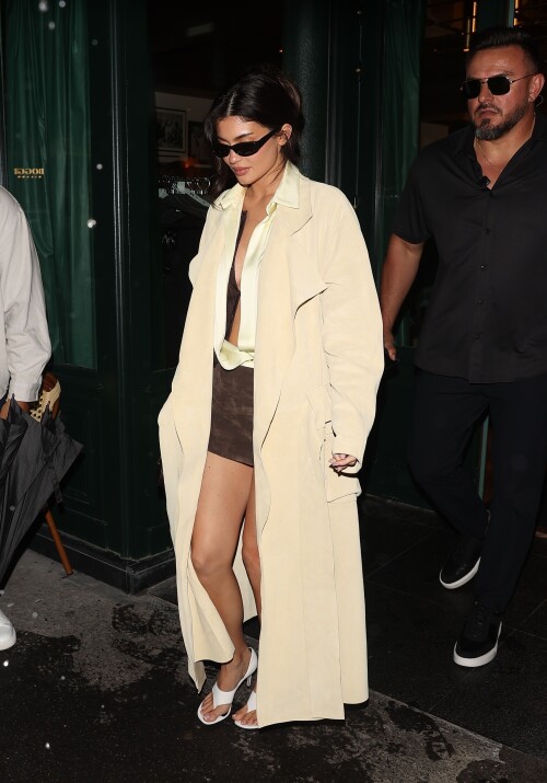 Kylie Jenner Arrives at Zeffirino Restaurant in Paris 09 26 2024 7 