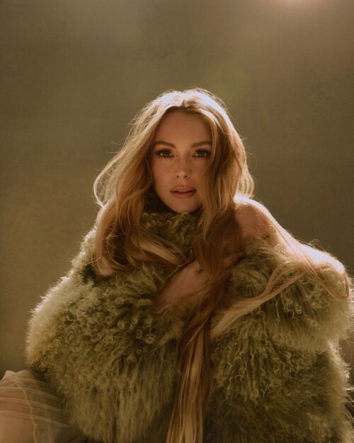 Lindsay-Lohan-5f0b9a3e56499a7e7.jpg