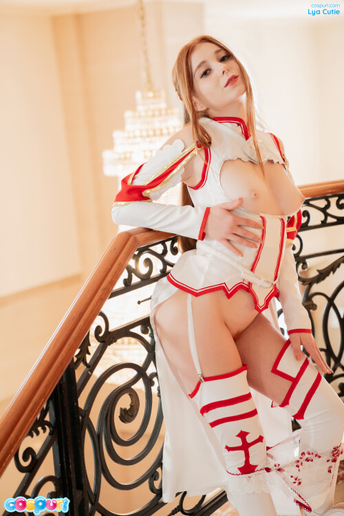 LyaCutie-0527-039710f00799bb9e17f.jpg