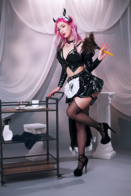 Maid_001b521ad43c8756071fe87de2fb3967a0a.jpg