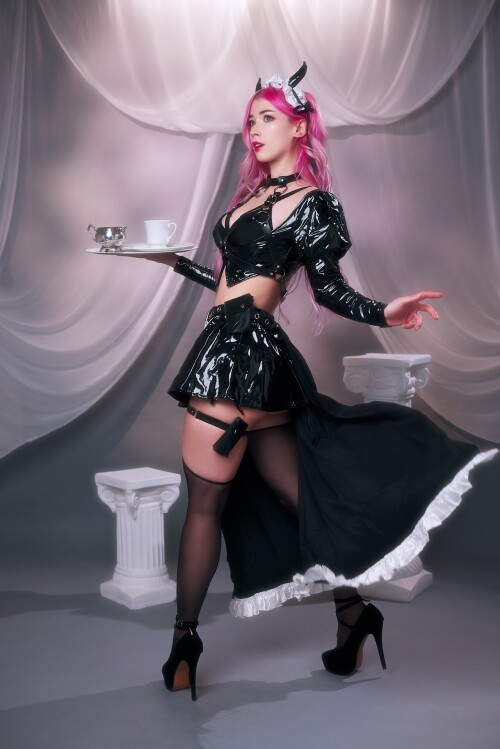 Maid_010778fb380ff74c2d34f62da7f58052c6f.jpg